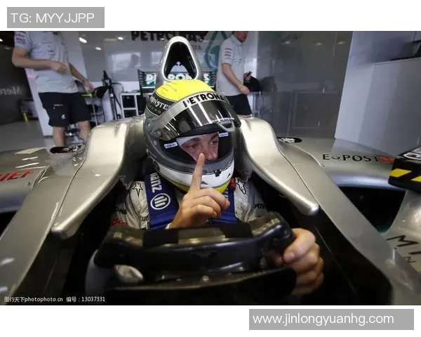 F1赛车手心理状态对比赛表现的影响及其调适机制研究