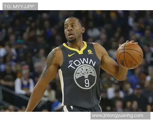 NBA球队替补席深度分析与战术灵活性评估探讨 NBA球队替补席深度分析与战术灵活性评估探讨