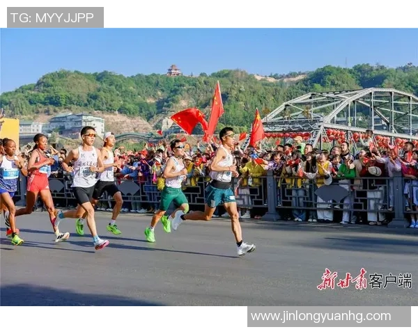 北京马拉松报名人数突破十万 创历史新高吸引全球跑者参与